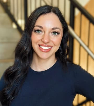 Omni Staff - Nikki Knopik